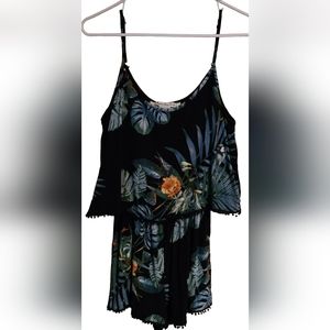 🌞American Rag Spaghetti straps romper